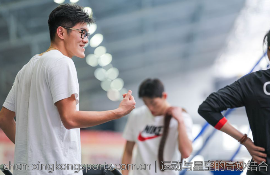 运动与星空的奇妙结合